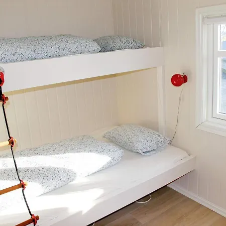 Holiday Bogøyvær Ii Feriehus *